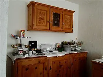 Garni Ursalina