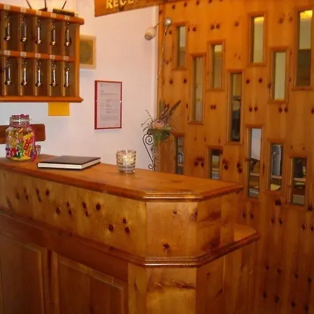 Garni Ursalina